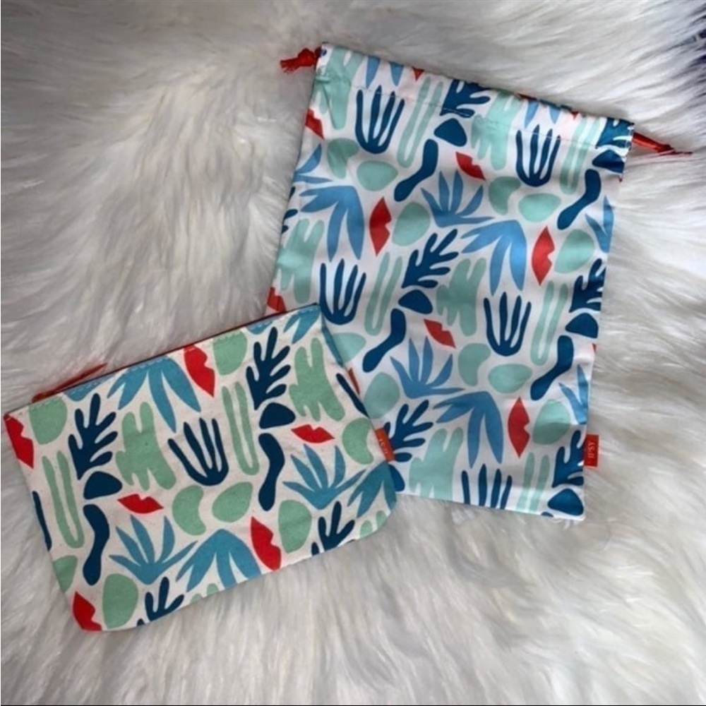 April 2021 Abstract Print Ipsy Makeup Bags Green Blue Red • 2 Bags